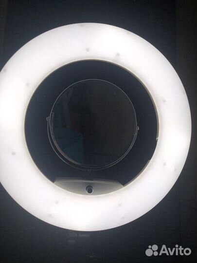 Кольцевая лампа со штативом