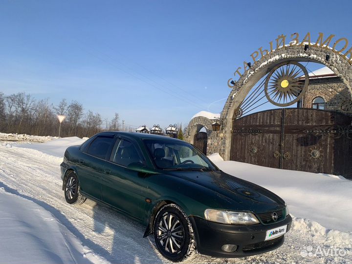 Opel Vectra 1.8 AT, 1996, 25 000 км