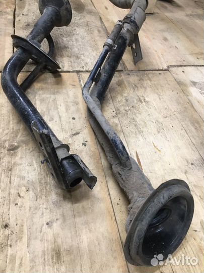 Заливная горловина бензобака Nissan Juke