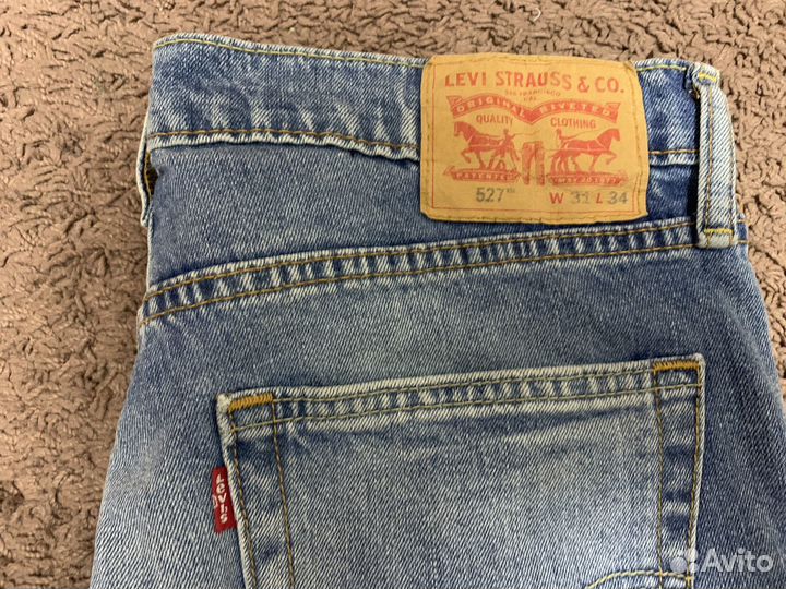 Джинсы levis