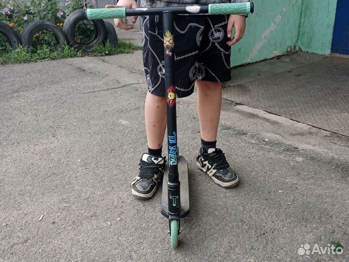 Трюковой самокат tech team парк