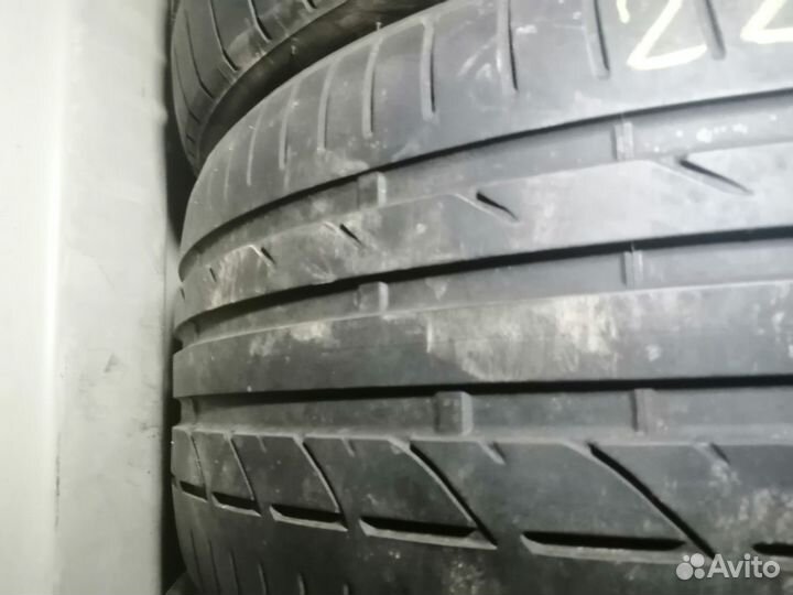 Bridgestone Potenza S001 225/35 R19