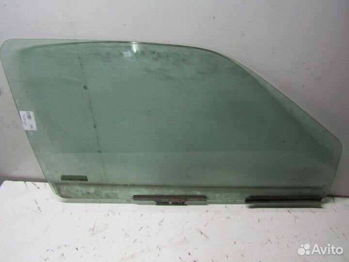 Стекло двери передней Прав. Форд Escort 1990г