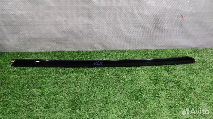 Молдинг лобового стекла правый BMW X3 (E83) 2004