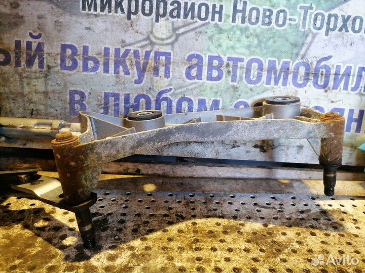 Трапеция стеклоочистителей Mercedes-Benz M-класс