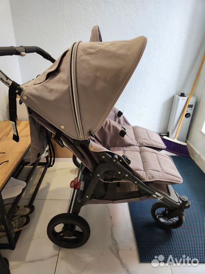 Коляска для двойни