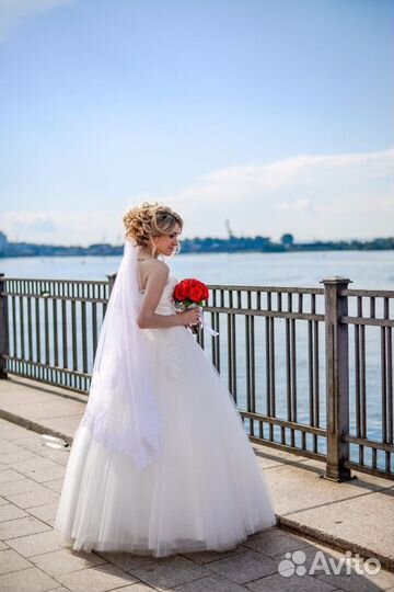 Продам свадебное платье