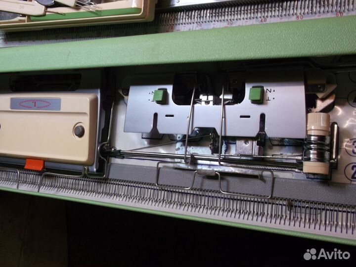 Вязальная машина Бразер brother KH-110 7-ой класс