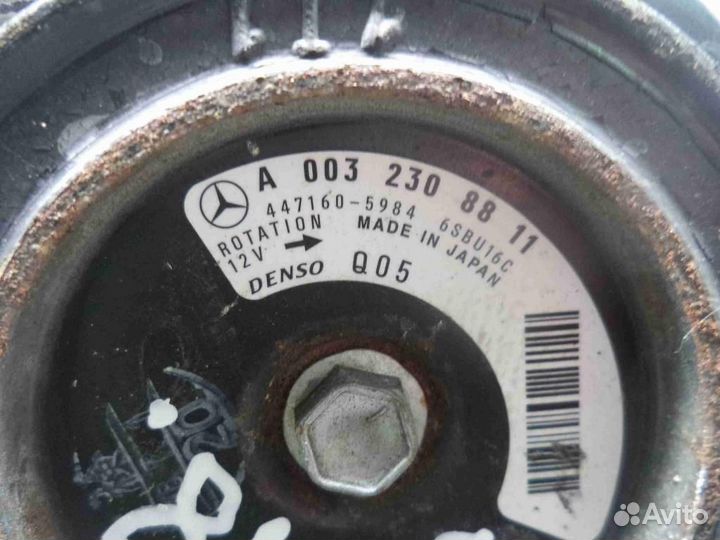 Компрессор системы кондиционирования Mercedes-Benz