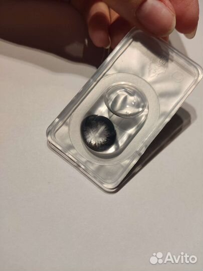 Чёрные контактные линзы