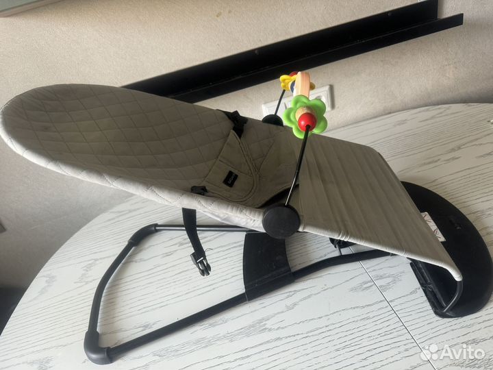 Шезлонг детский