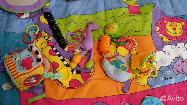 Развивающий коврик