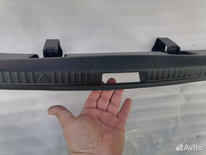 Накладка задней панели Skoda Rapid