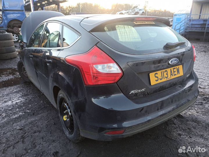 Интеркулер Ford Focus 3 2013 1764929