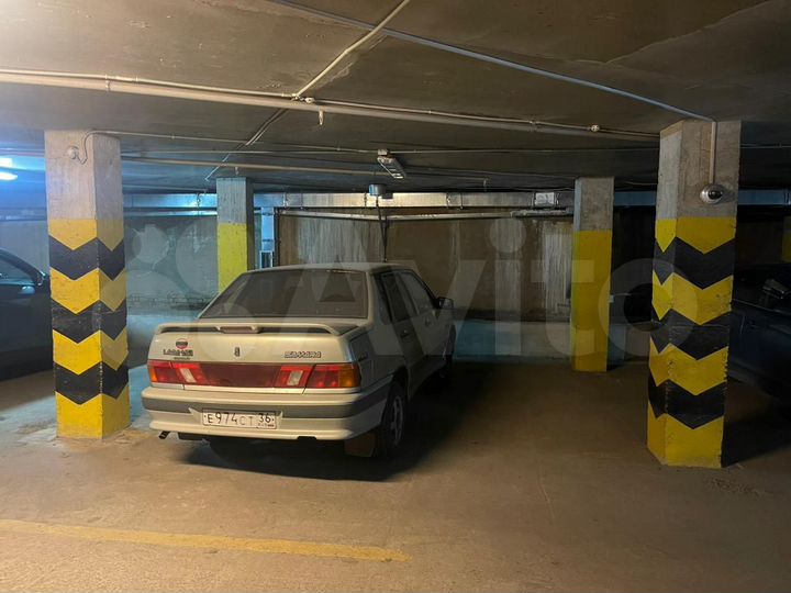 Машиноместо, 25 м²
