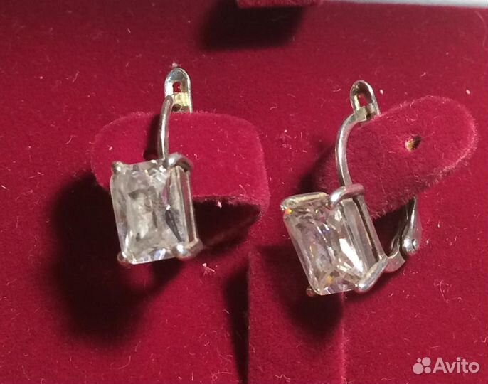 Серьги и комплекты