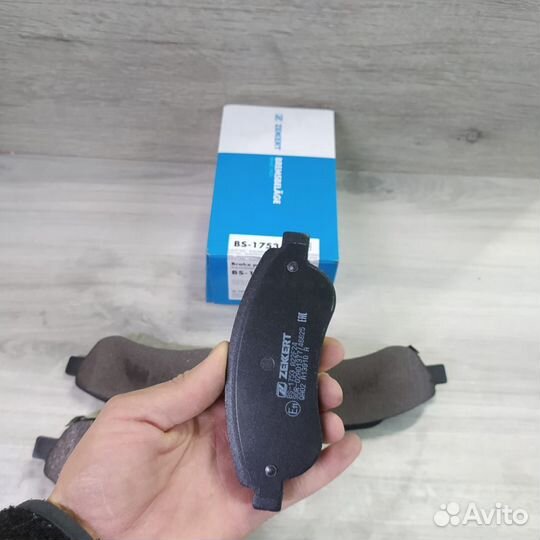 Колодки тормозные передние Honda CR-V 3, Audi 90