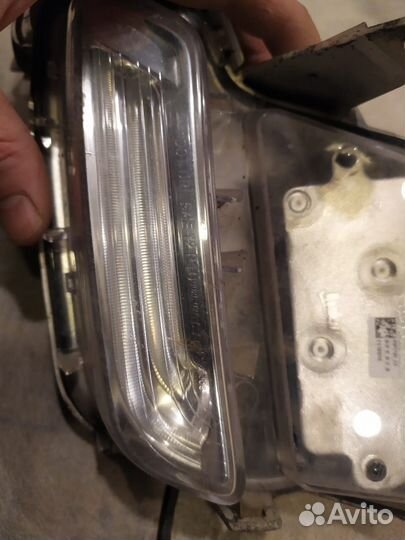 Фара дневного света правая Volvo XC60