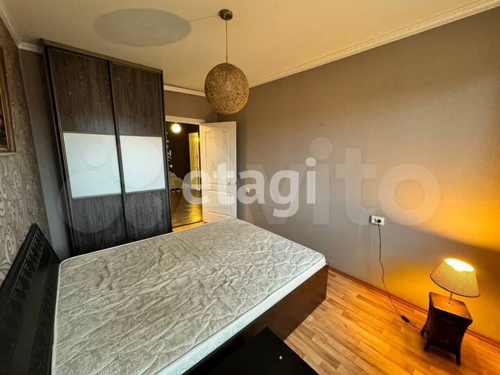 2-к. квартира, 54 м², 9/10 эт.