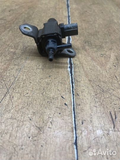 Клапан вентиляции топливного бака Ford Mondeo chbb