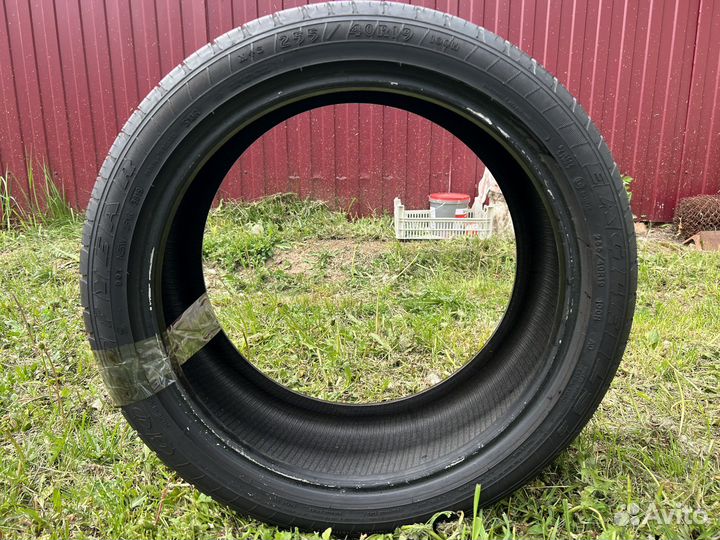 Goodyear Eagle LS 2 255/40 R19