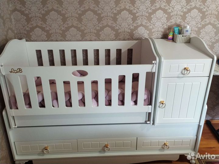 Детская кроватка