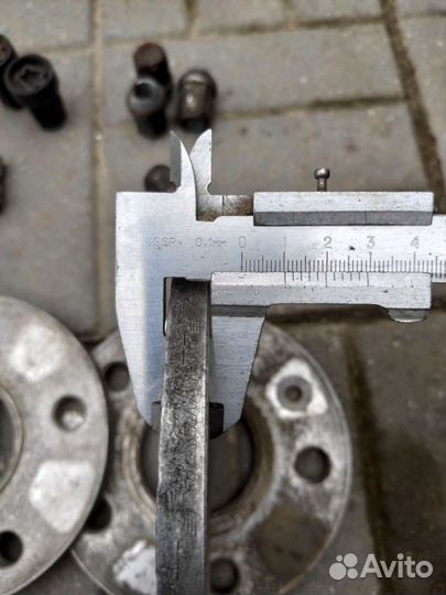 Ступичные проставки 5х112 и гайки секретки