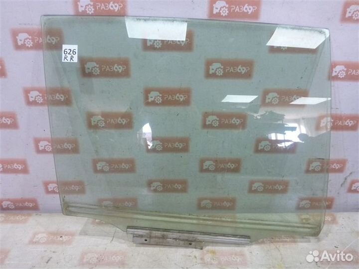 Стекло двери заднее правое Toyota Rav4 ACA30 1azfe