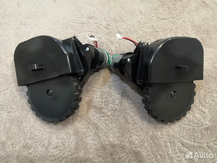 Колесо в сборе для робота пылесоса tefal