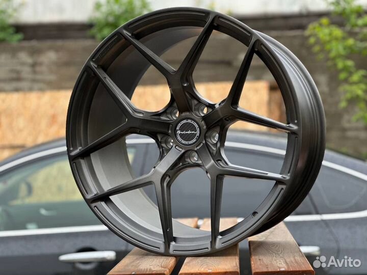 Кованые разноширокие диски Brixton r21 5x120