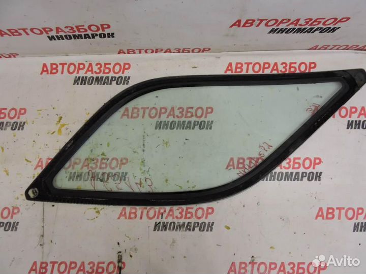 Стекло кузовное глухое правое Subaru Impreza G10 1