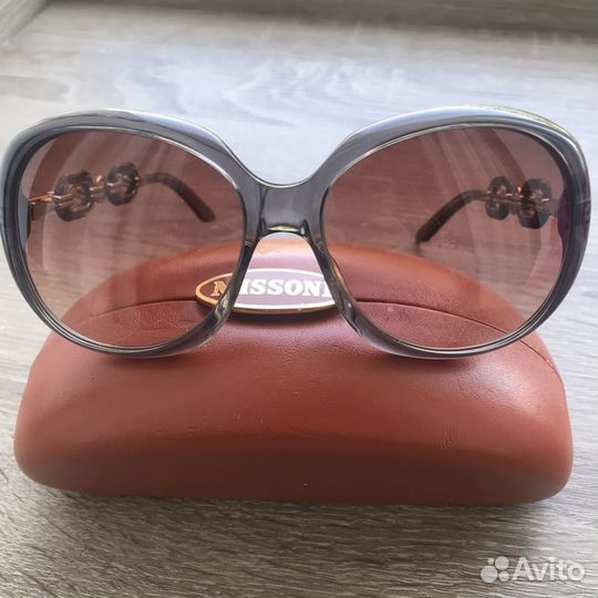 Солнцезащитные очки женские