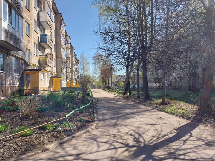 3-к. квартира, 50 м², 1/5 эт.