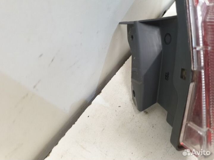 Фонарь противотуманный задний правый Toyota Rav4