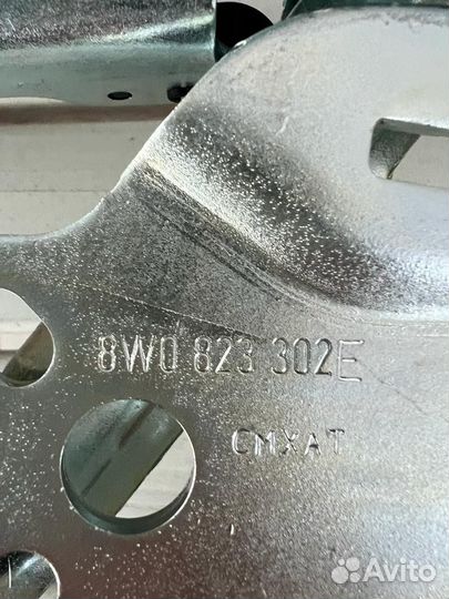 Новая правая петля капота Audi A4 B9 2015-2023