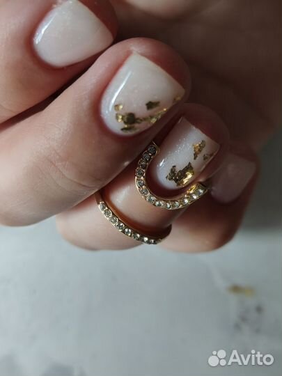 Маникюр с покрытием гель-лаком