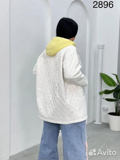 Ветровка женская