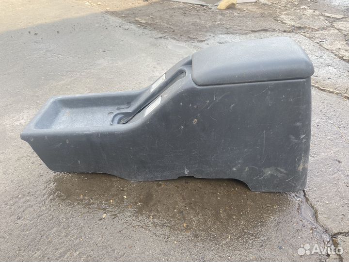 Центральная консоль Mitsubishi L200