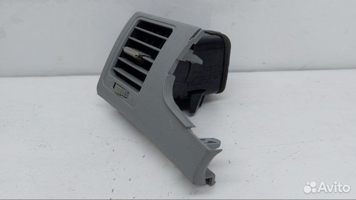 Дефлектор передний левый Toyota Corolla E140 1.8