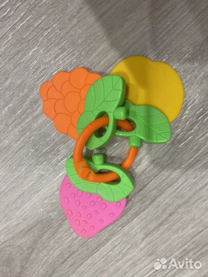 Игрушки для маленьких, погремушки