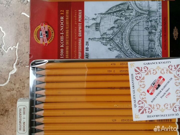 Чернографитные карандаши