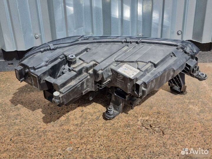 Фара левая Volkswagen Polo 6