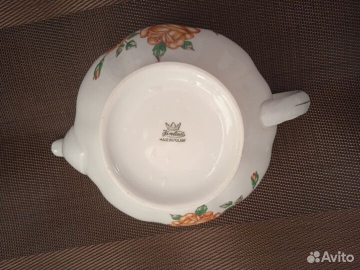 Чайник, сахарница, молочник.Фарфор. Польша