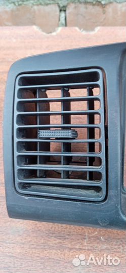 Консоль магнитофона Toyota Corolla Fielder NZE121