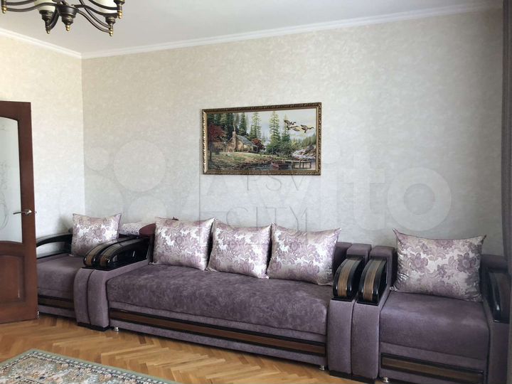 2-к. квартира, 76 м², 6/13 эт.