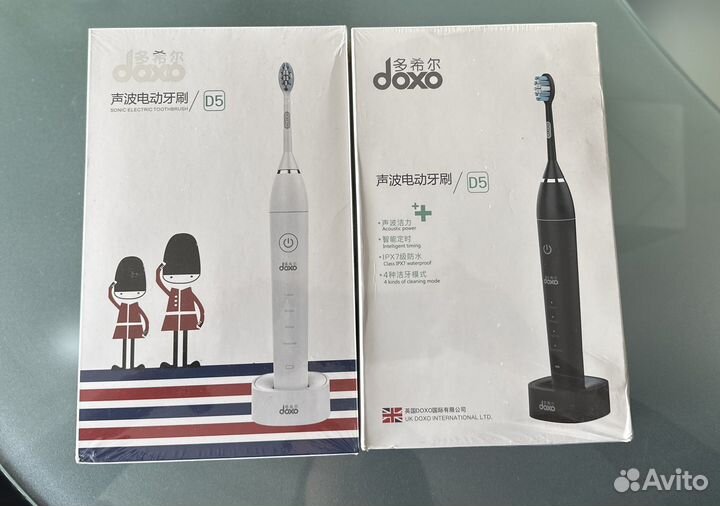 Электрическая зубная щетка новая