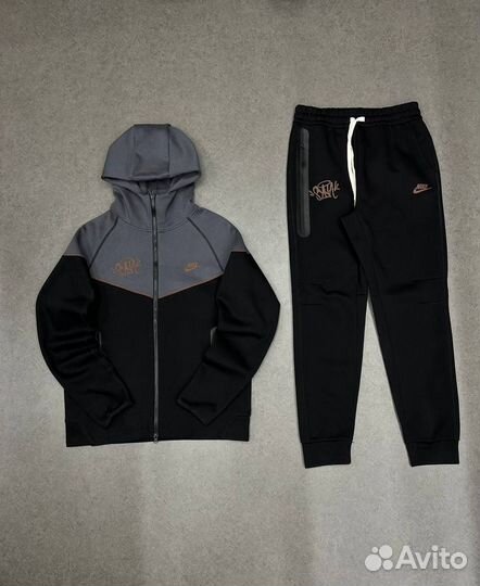 Спортивный костюм nike