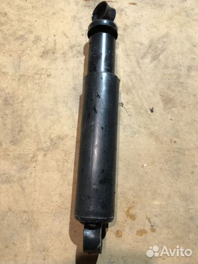 Амортизатор кабины камаз
