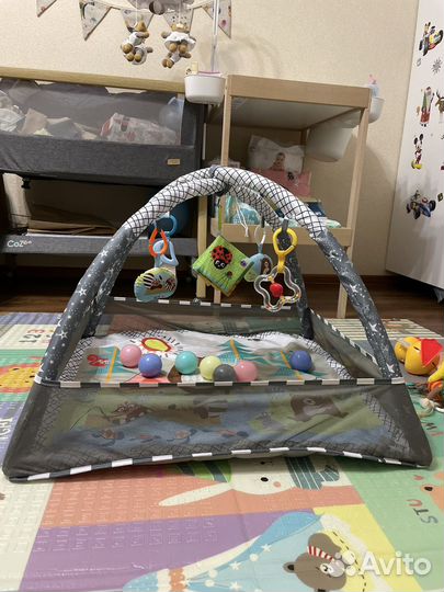 Развивающий коврик для детей малышей