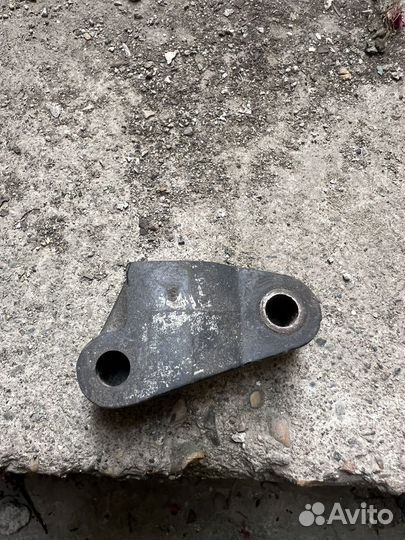 Кронштейн натяжителя ом601